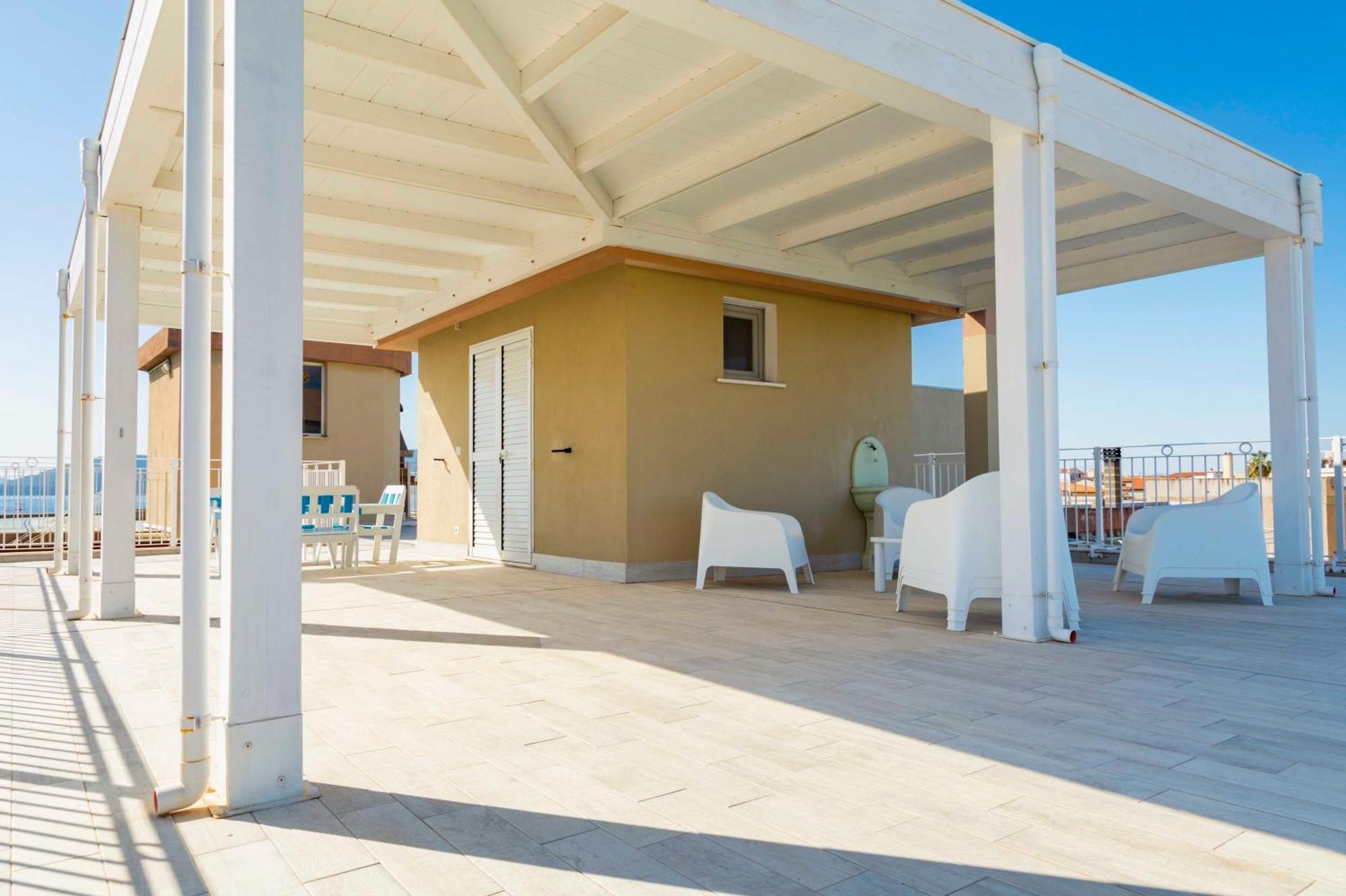 Lovealghero Stanze In Attico Vista Mare Alghero Exterior foto